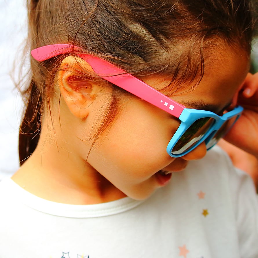 Delieb Uluru シリーズ キッズサングラス 3 12歳用 日よけ 暑さ対策 お出かけ 紫外線対策 フィルアンドテッズ マウンテンバギー By グレイベア Phil Teds総代理店 Delieb Uluru シリーズ キッズサングラス 3 12歳用 日よけ 暑さ対策 お出かけ 紫外線対策 フィルアンドテッズ マウンテンバギー By グレイベア Phil Teds総代理店