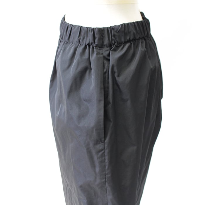 LOEFF ロエフ グロッシー タフタ クロップド パンツ 88142000012 2026