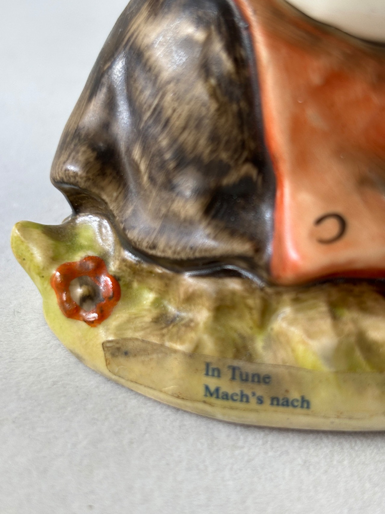 陶器人形　フンメルHummel　ゲーベル社Geobel　少女と小鳥  In Tune　17otf21