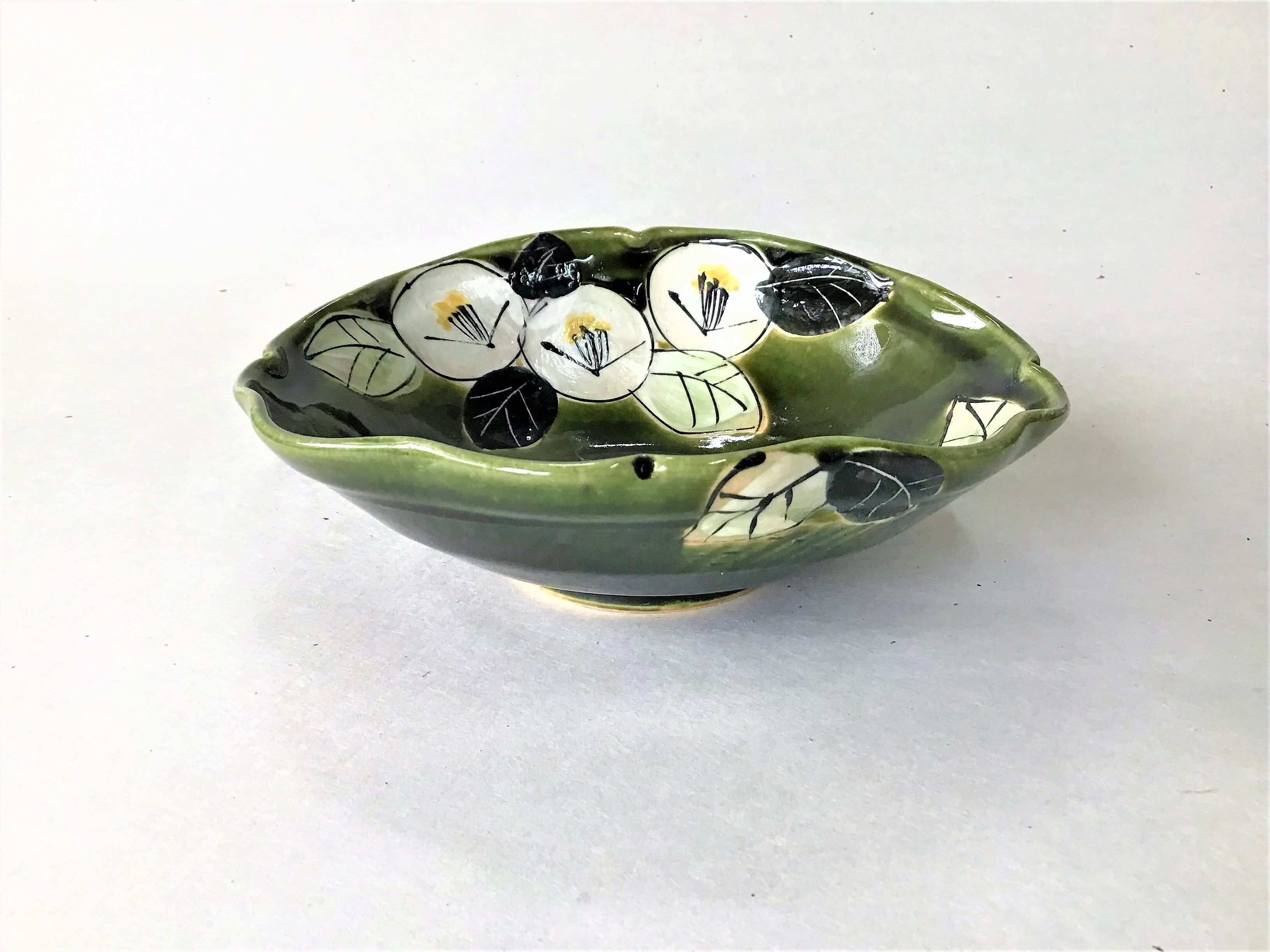 たわみ鉢 織部黒椿 L