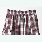 【2pattern】丸みシルエットの赤チェック柄スカート 《i0672》