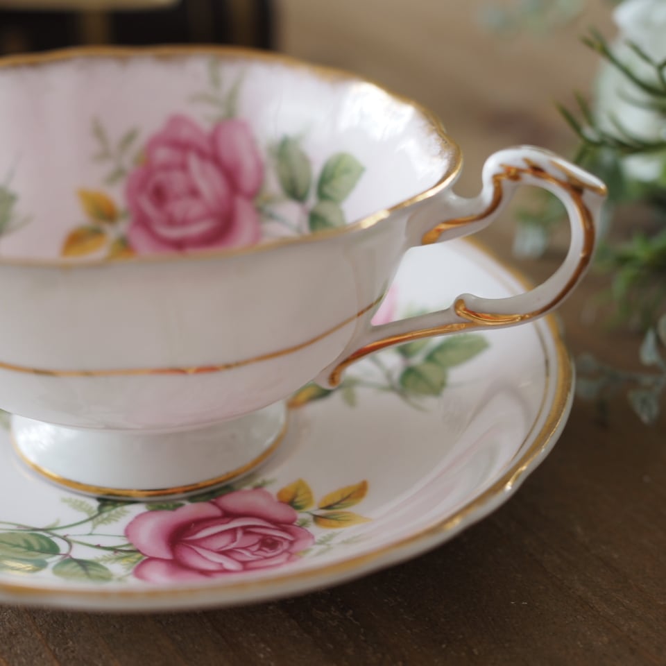 英億パラゴンParagon ピンクローズ ボーンチャイナ カップ＆ソーサー