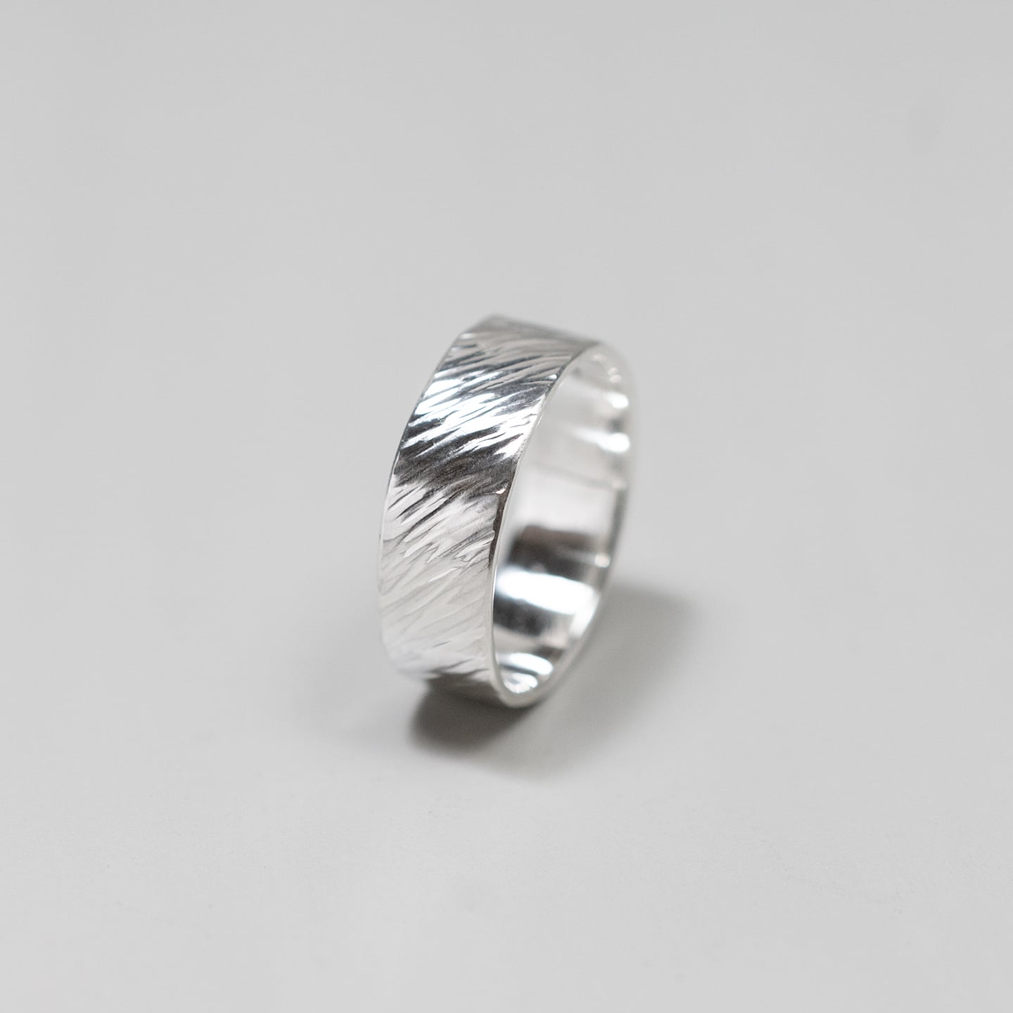 シルバーフラットリング 6.0mm幅 斜槌目｜FA-1156 | WAS KNOT WAS