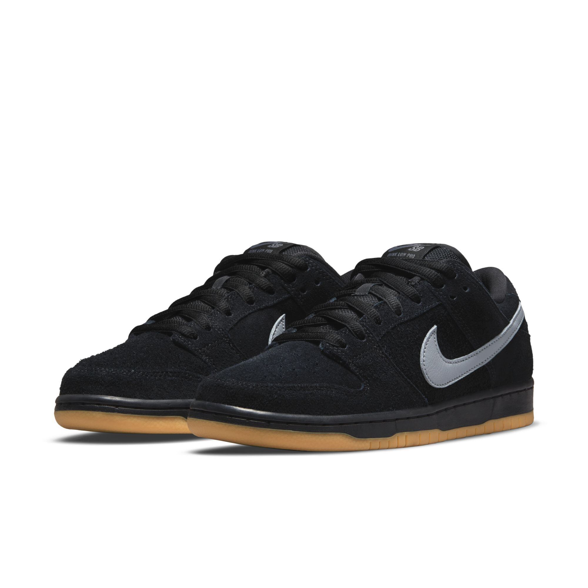 NIKE SB DUNK LOW PRO