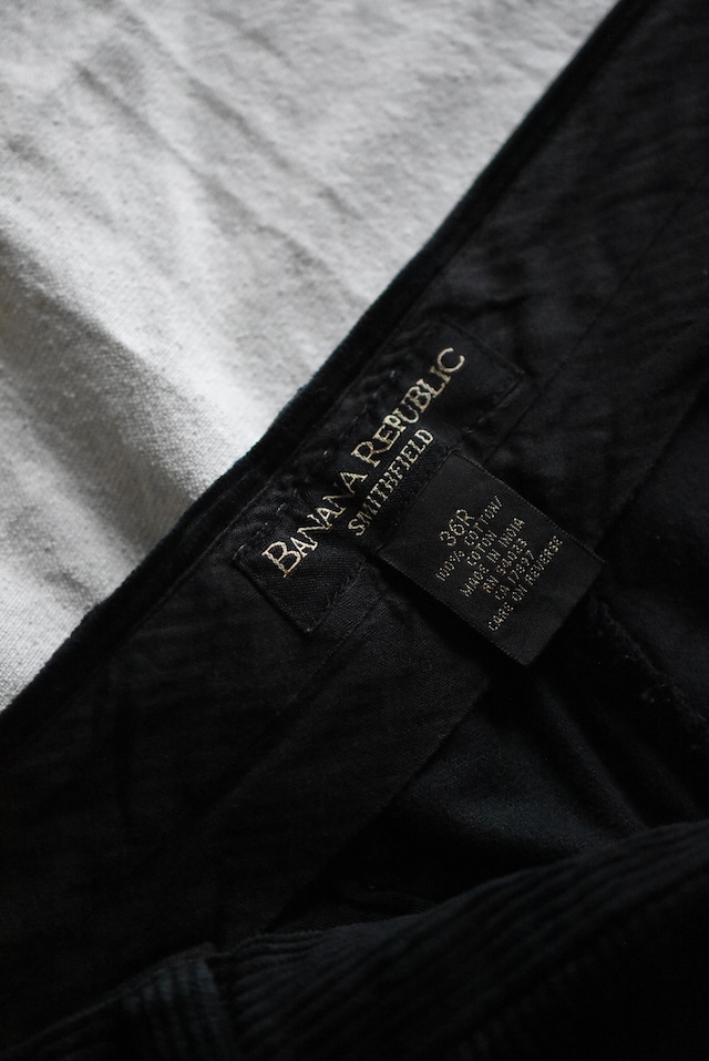 OK/90's "BANANA REPUBLIC" black corduroy trousers