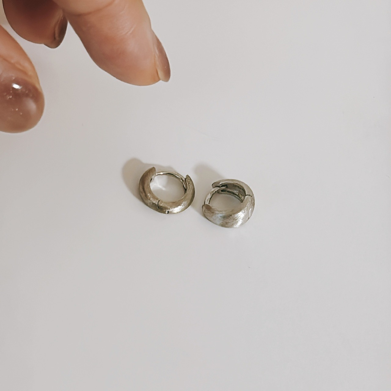 Tiny & mini Matte Pierce