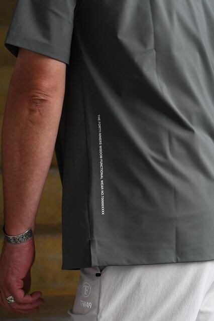 TFW49 HALF MOCKNECK TEE | satisfaction
