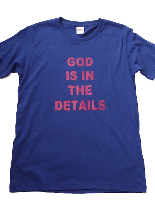 ■GOD IS IN THE DETAILS■オシャレな名言Tシャツ