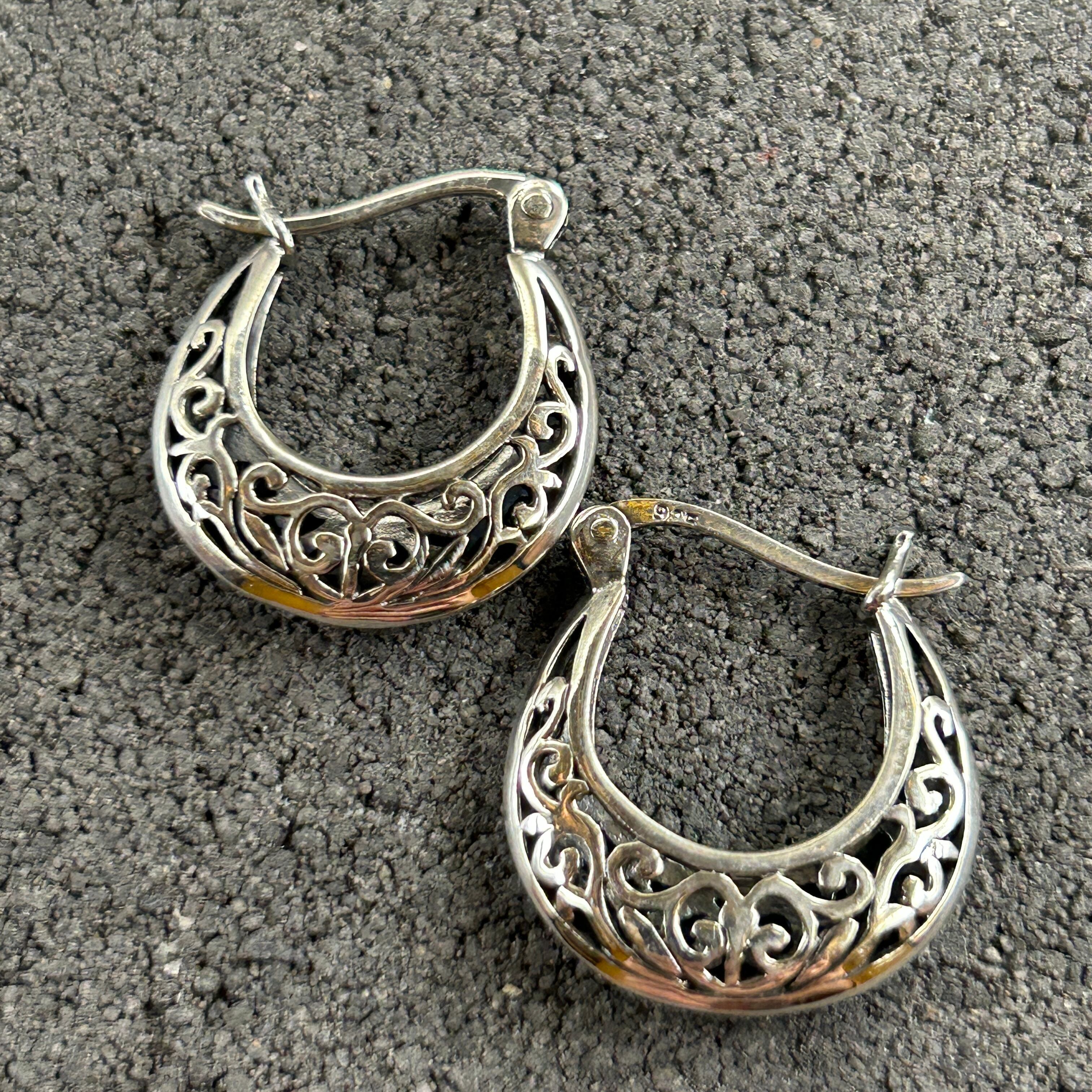 シルバー925 Silver ビッグネイティブデザインピアス/透かし/両耳