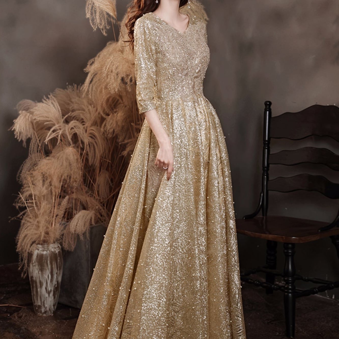 シャンパンゴールドスタンダードドレス　　　　　　　Ｍサイズ シャンパンゴールド イヴニングドレス D1126 | 演奏会・ステージ