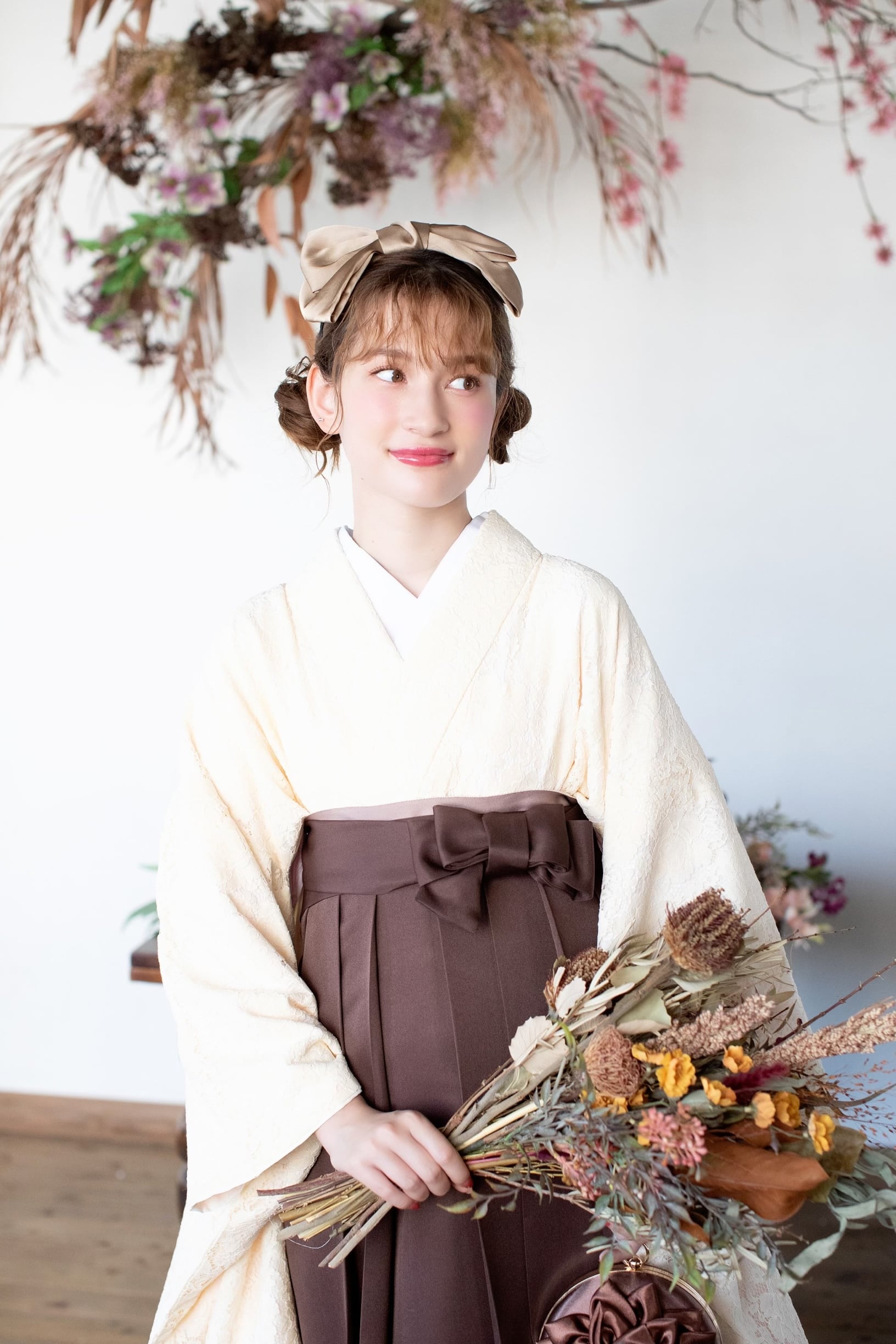 Kimono Sienne 卒業式袴 3点セット レース二尺袖 袴 卒業式 クリーム色レース 二尺袖着物 ブラウン袴 | Kimono Sienne