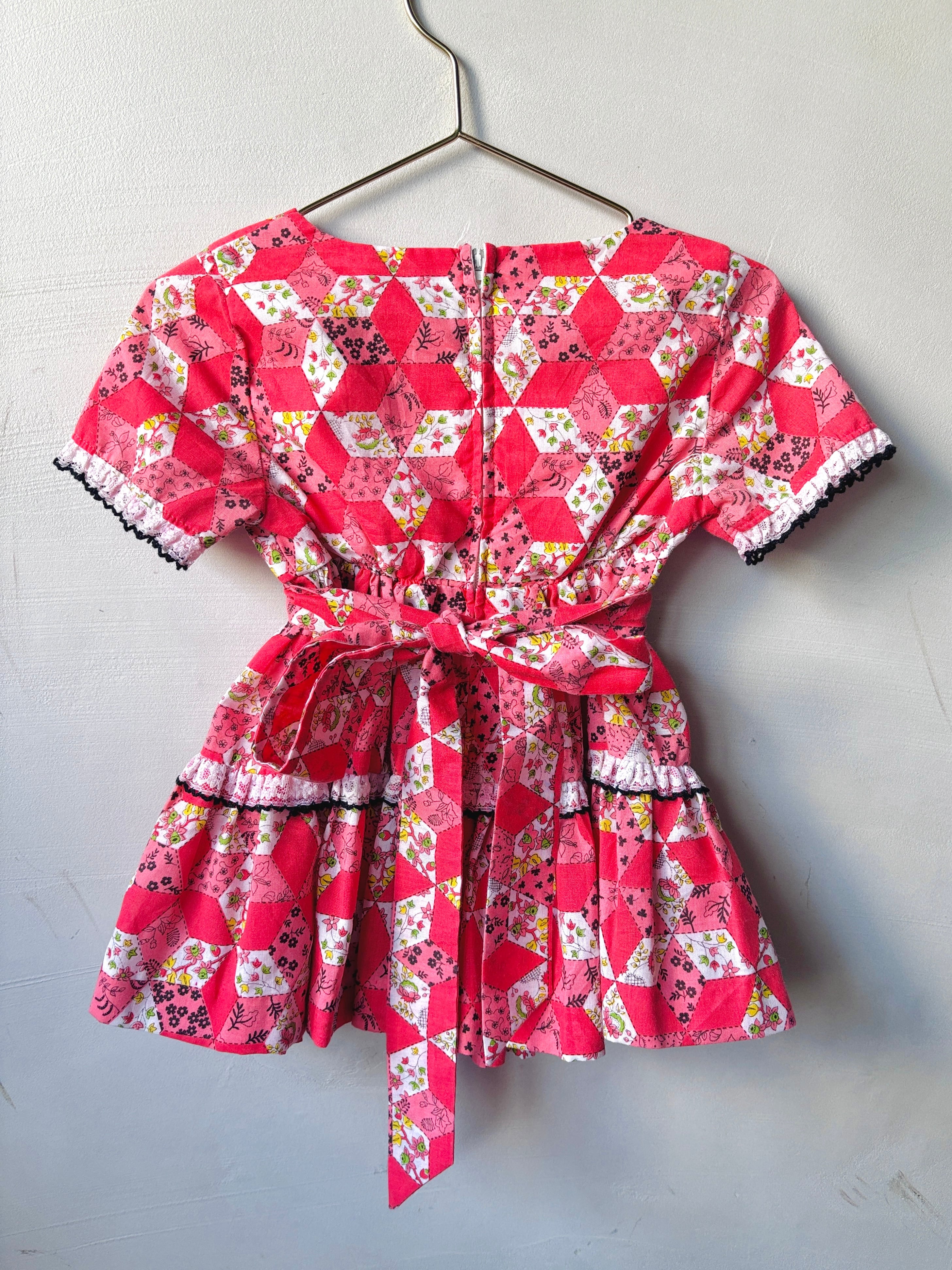 【KIDS vintage】 patchwork pattern blouse . size:2y