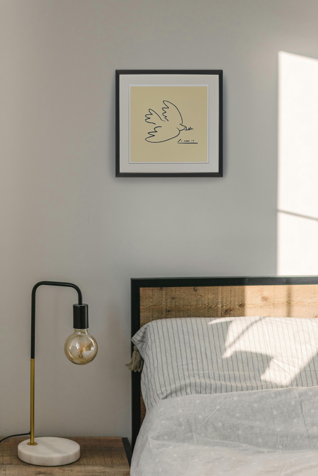 [額縁付き] パブロ・ピカソ「The Dove of Peace,1945」ブラックフレーム アートポスター 425×425mm AFPP18 - 2