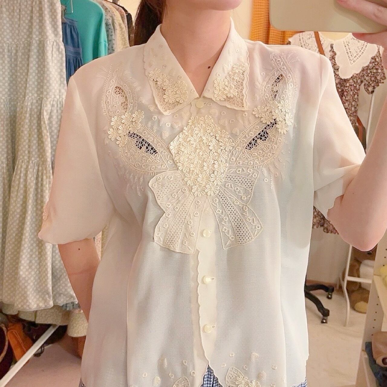 flower ribbon embroidery blouse
