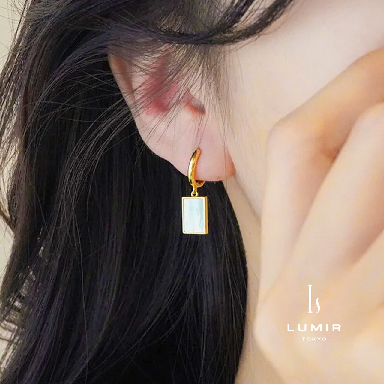 ミニマルシェルフレームピアス