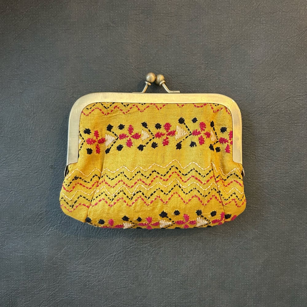 がま口刺繍ポーチ D