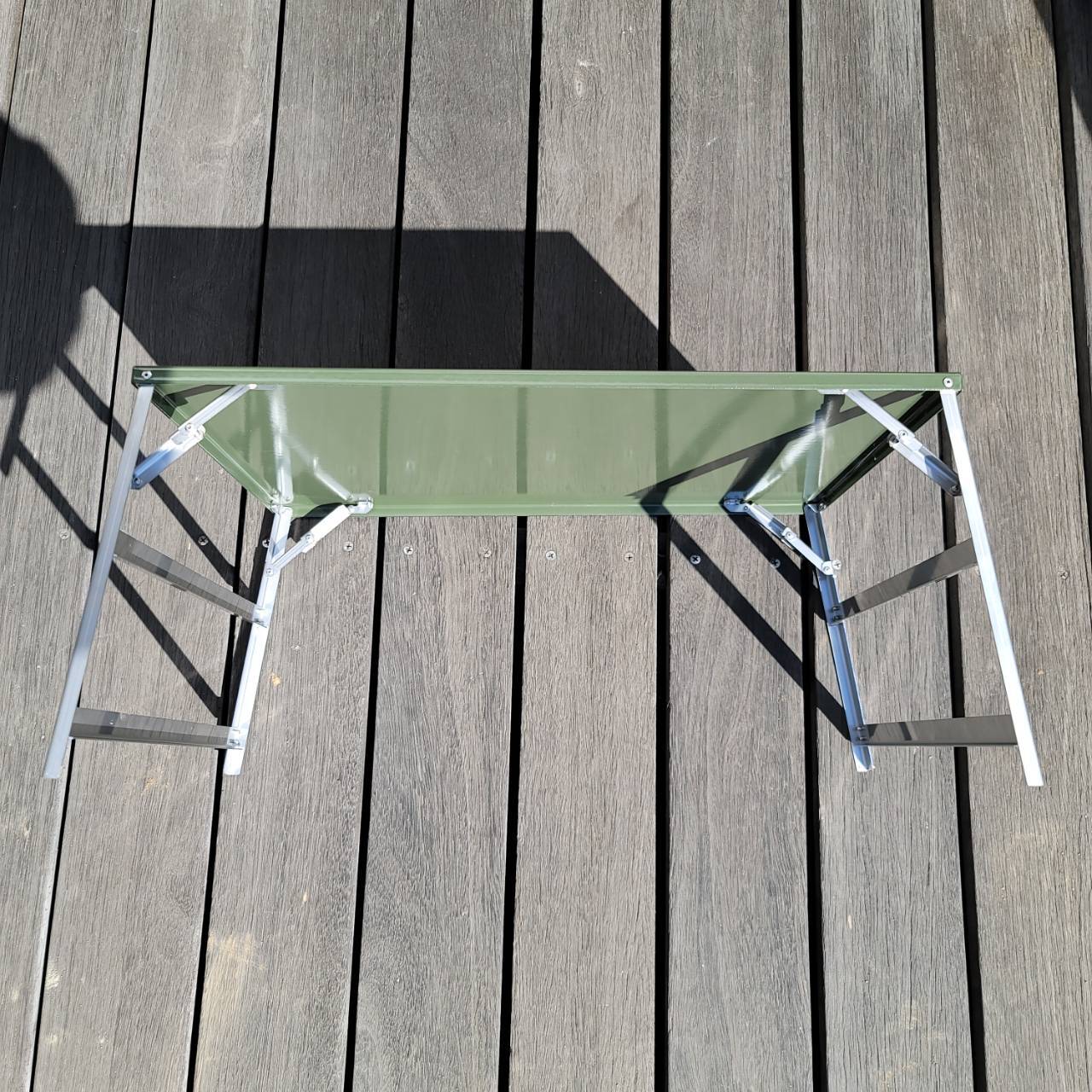 sotosotodays ステンレス三角テーブル 3枚セット sotosotodays 割引 ステンレス三角テーブル 3枚セット sotosotodays