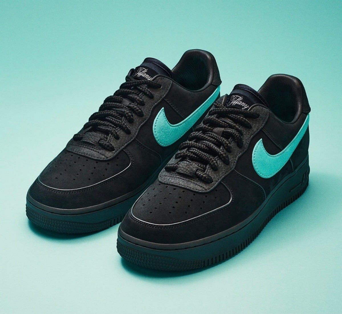 PRE ORDER Nike x Tiffany & Co. Air Force 1    RECEPTION SNEAKER