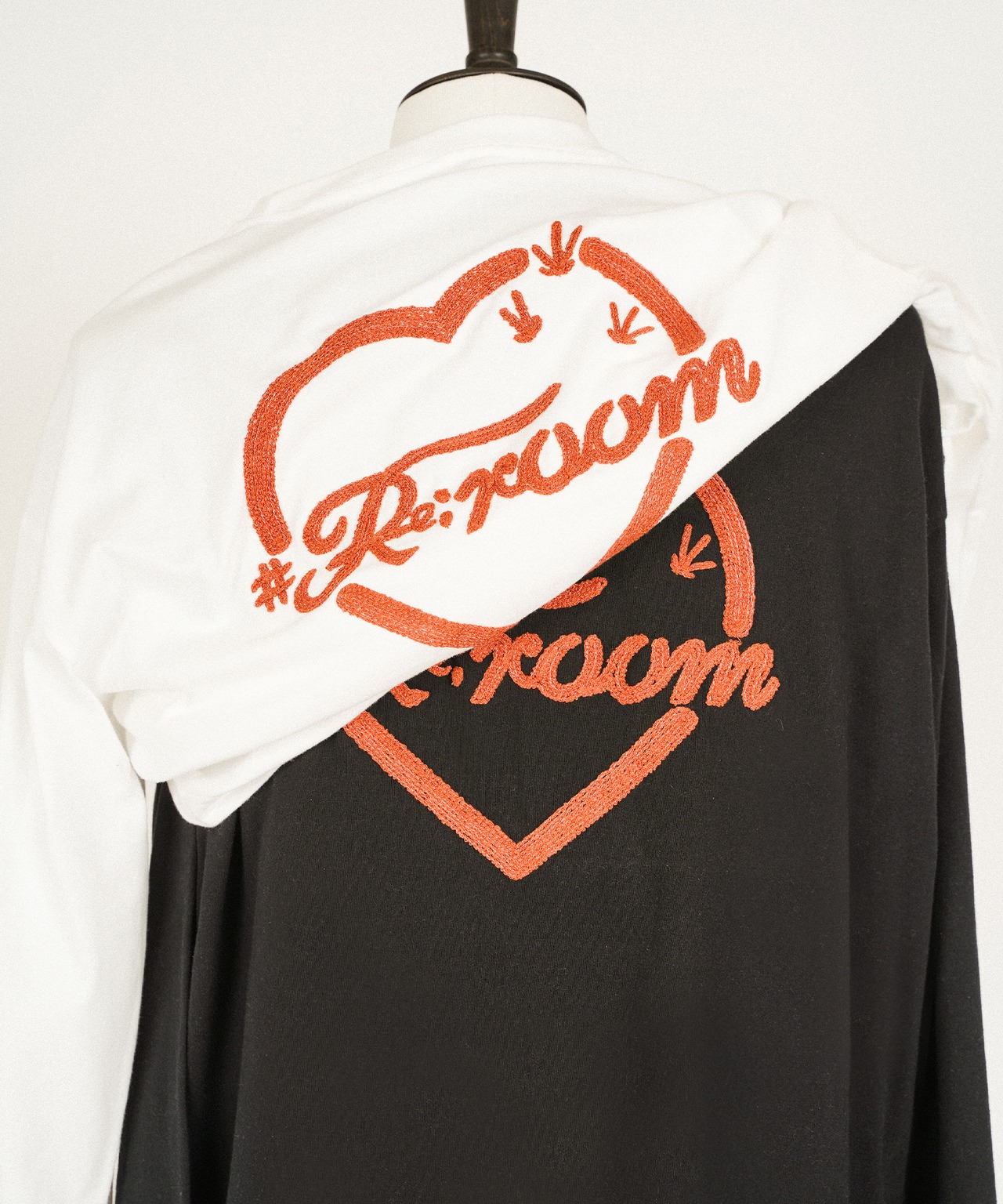 【#Re:room】HEART LOGO EMBROIDERY LONG SLEEVE［REC817］