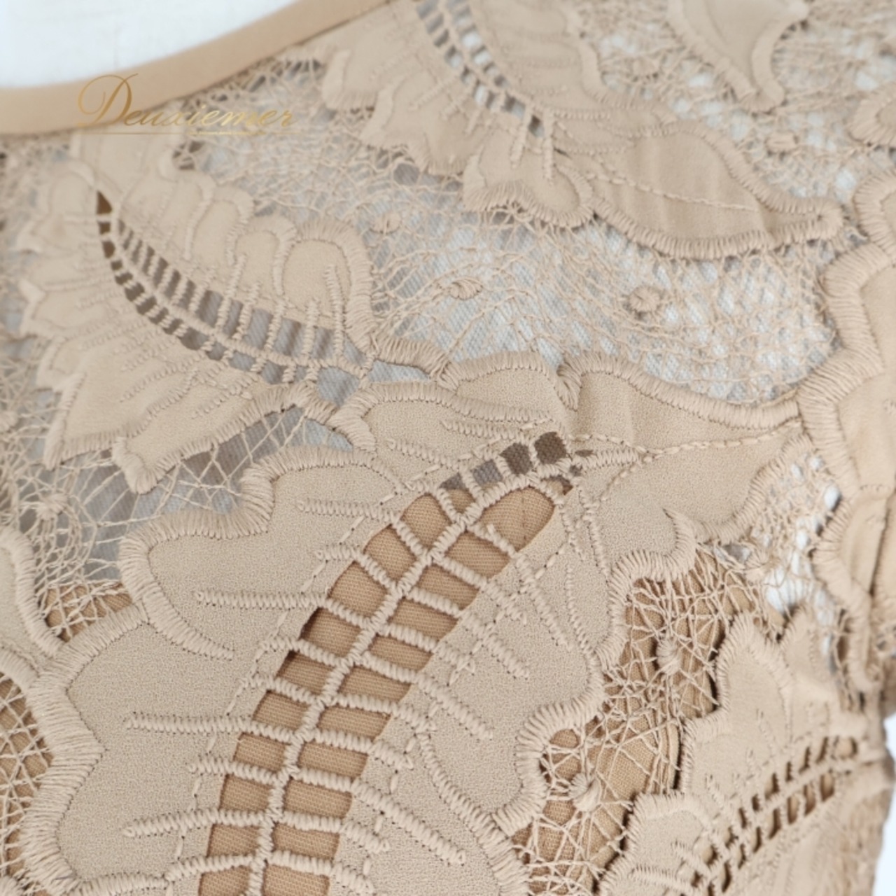 パーティドレス ワンピース ベージュ系 ラグナムーン LAGUNAMOON レース ベージュ 茶色 半袖 パーティ 発表会 舞台 お呼ばれ おしゃれ かわいい 上品 女性用 結婚式 フォーマル 大人可愛い