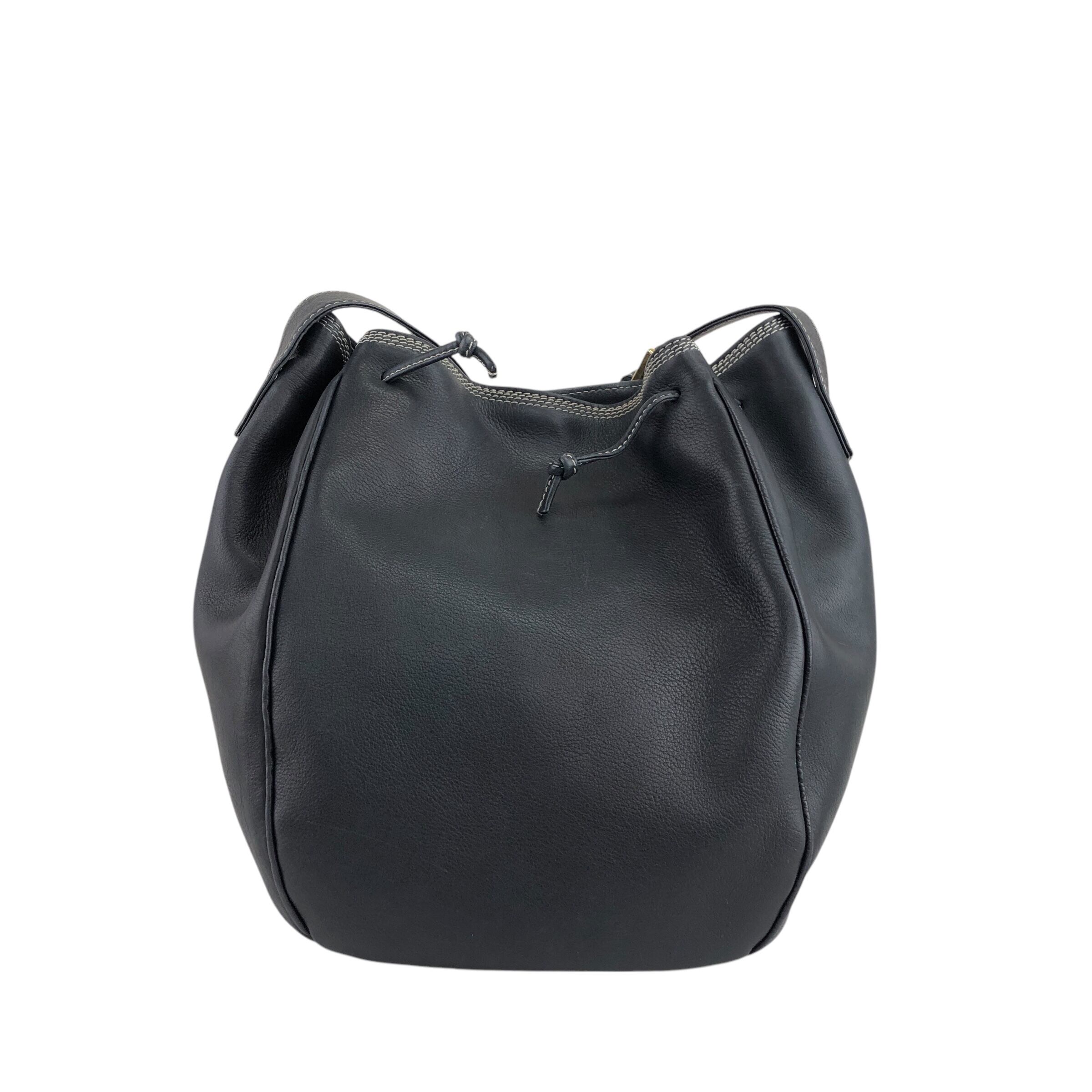 LOEWE ロエベ ショルダーバッグ ネイビー アナグラム ナッパレザー