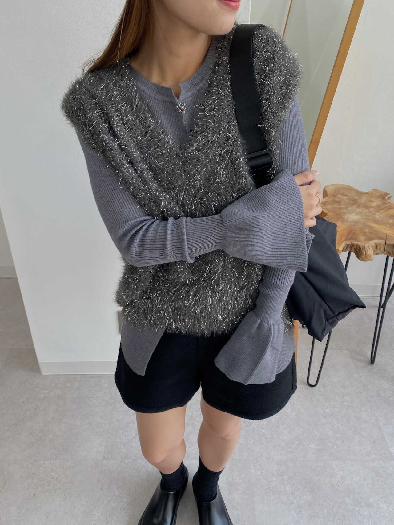 lame tape fluffy shaggy knit vest