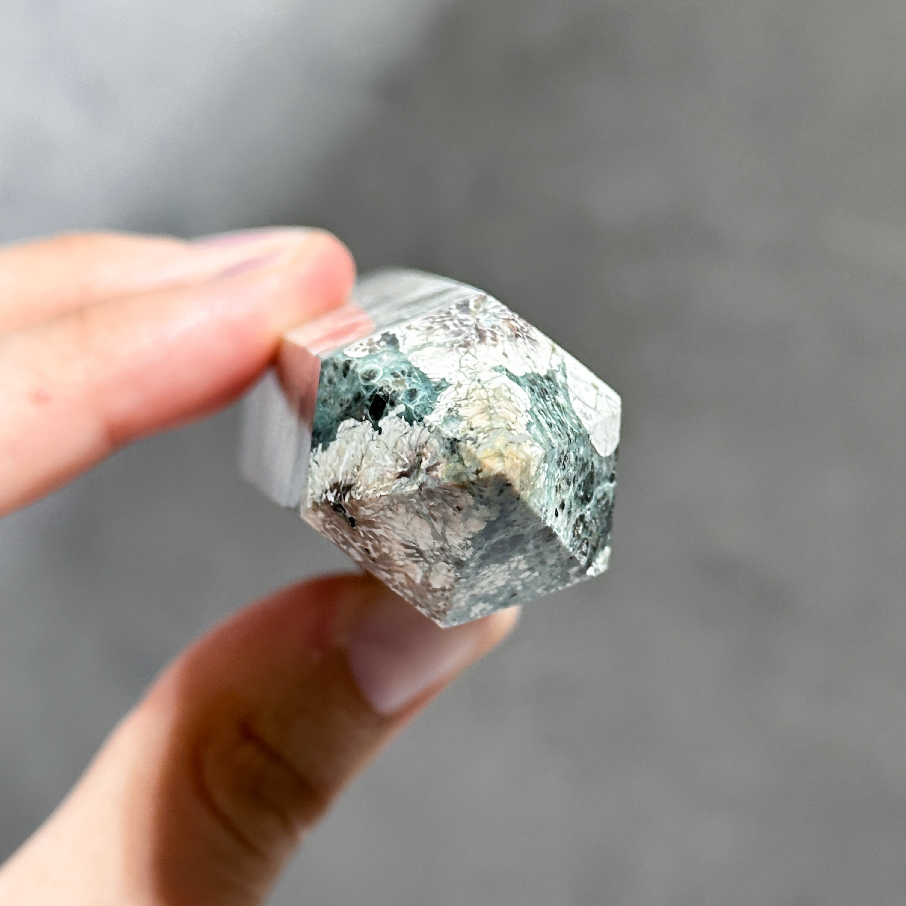 グリーンフラワージャスパー タワー44◇ Green Flower Jasper ◇天然石