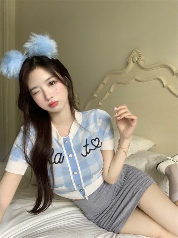 格子柄セーター 刺繍ショートカーディガンジャケット サマー薄手スタンダードブルートップス レトロ 夏物 シルク ブラックストロベリース41954616672