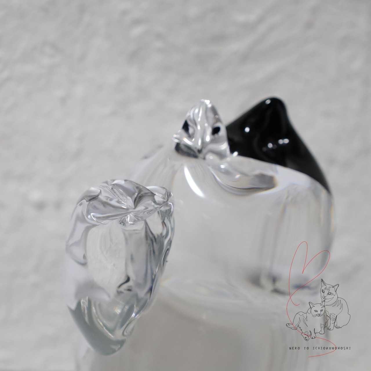硝子の福招き猫