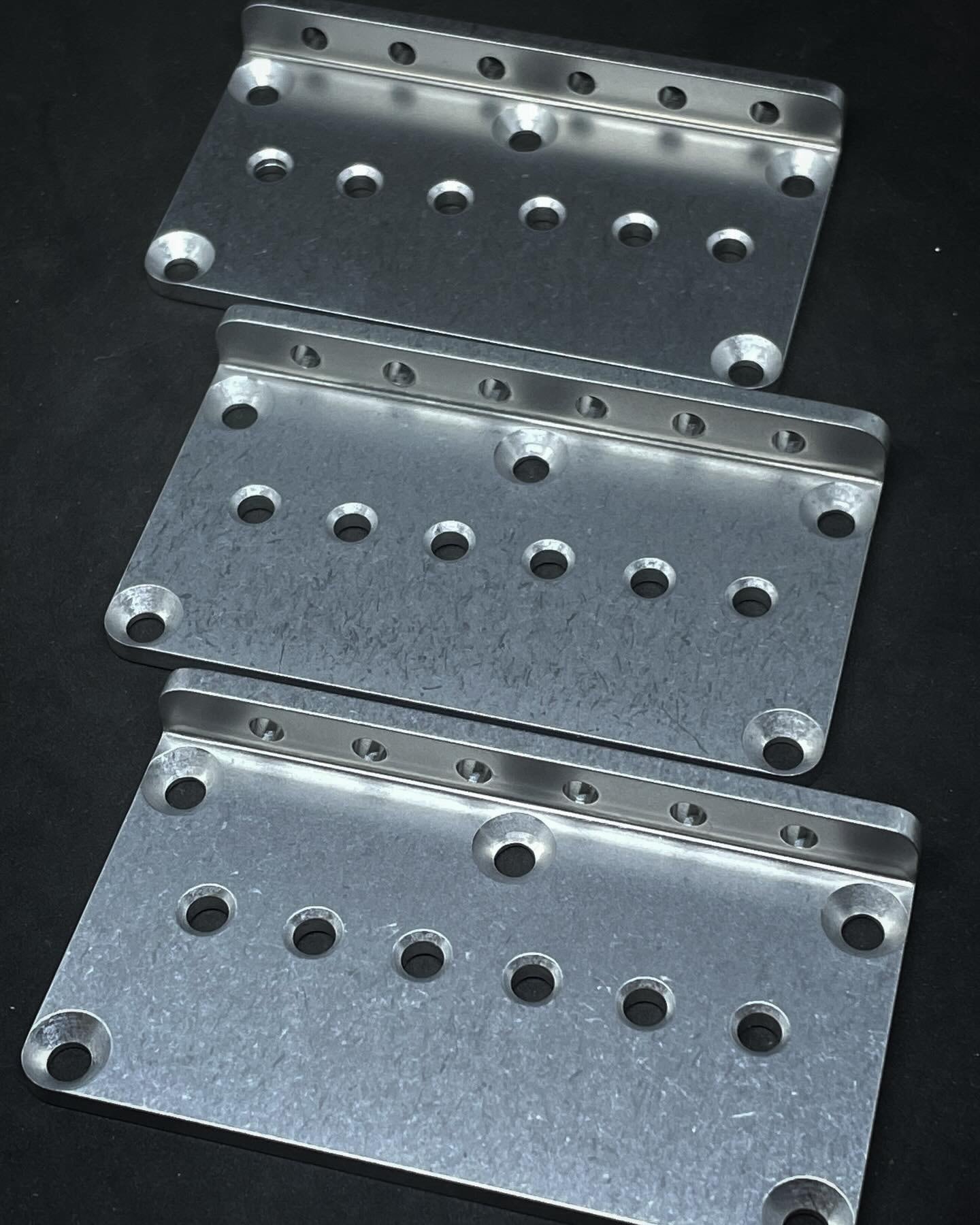 タツタ チタン 未使用品 テレキャスター ブリッジ タツタ チタン 未