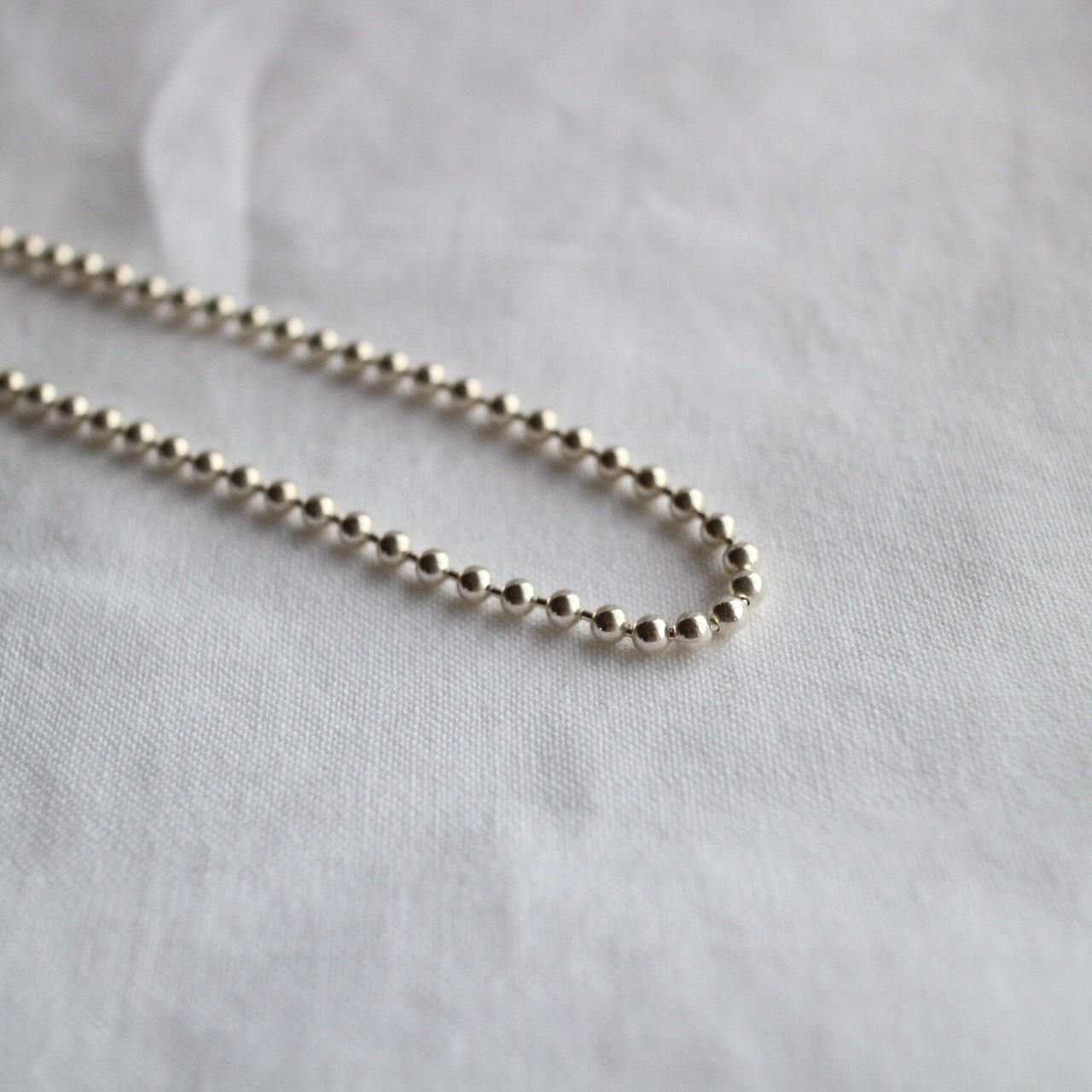 long ball chain neckless