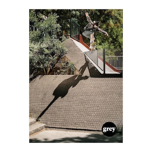 Grey / issue 18