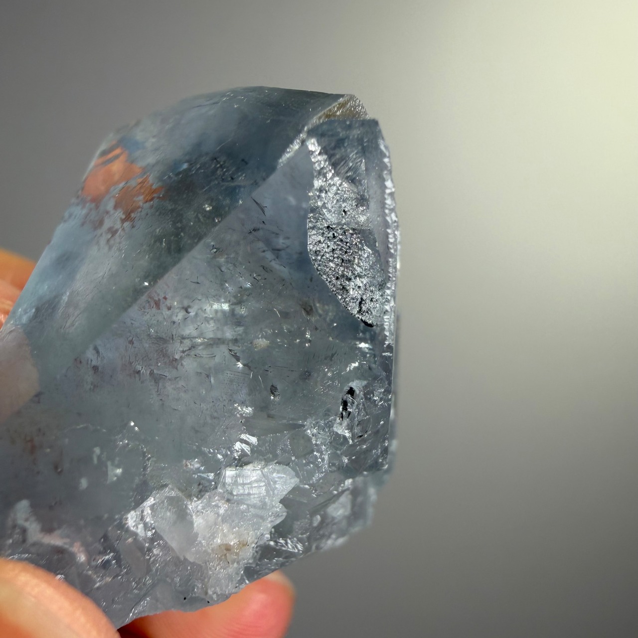 セレスタイト 原石 単結晶 251202 高透明度 ブルークリスタル 虹入り マダガスカル産