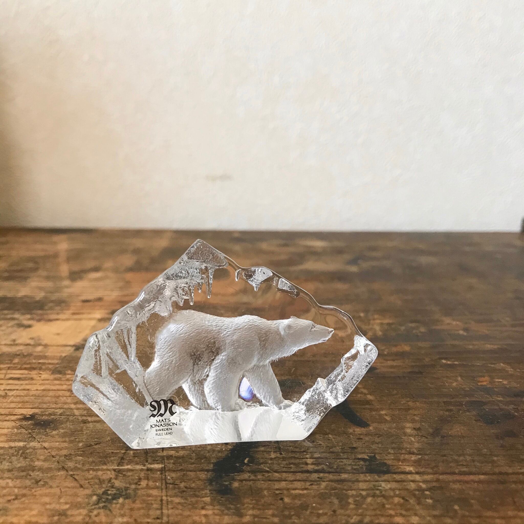 ガラスのシロクマ