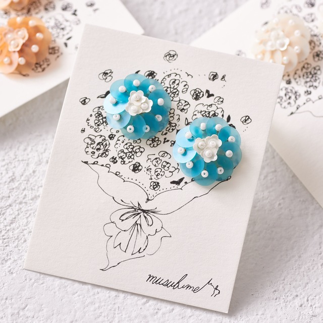 Bouquet piressed earring ( blue × white )