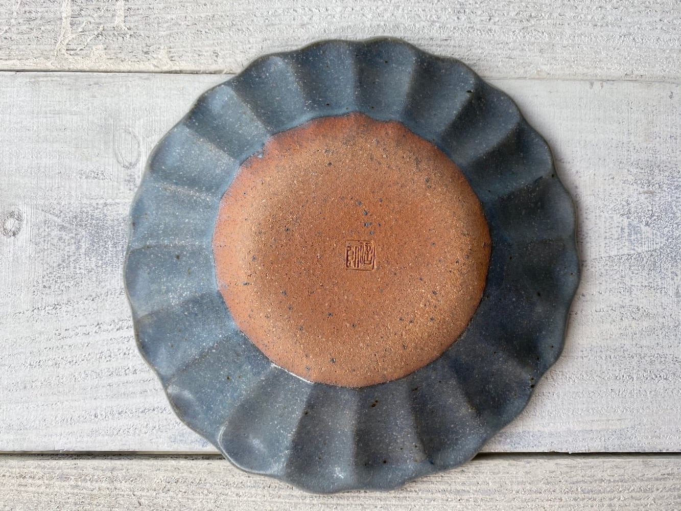 グレー釉 輪花深皿 大 | 古谷製陶所