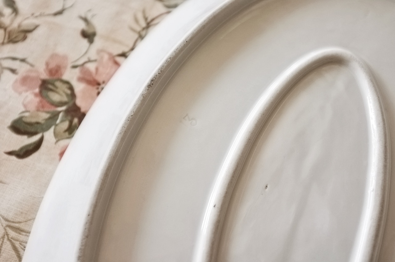 19世紀  フランス 36.5c おお巨大な白よ！白の集約と重厚なオーバルプレートb アンティーク