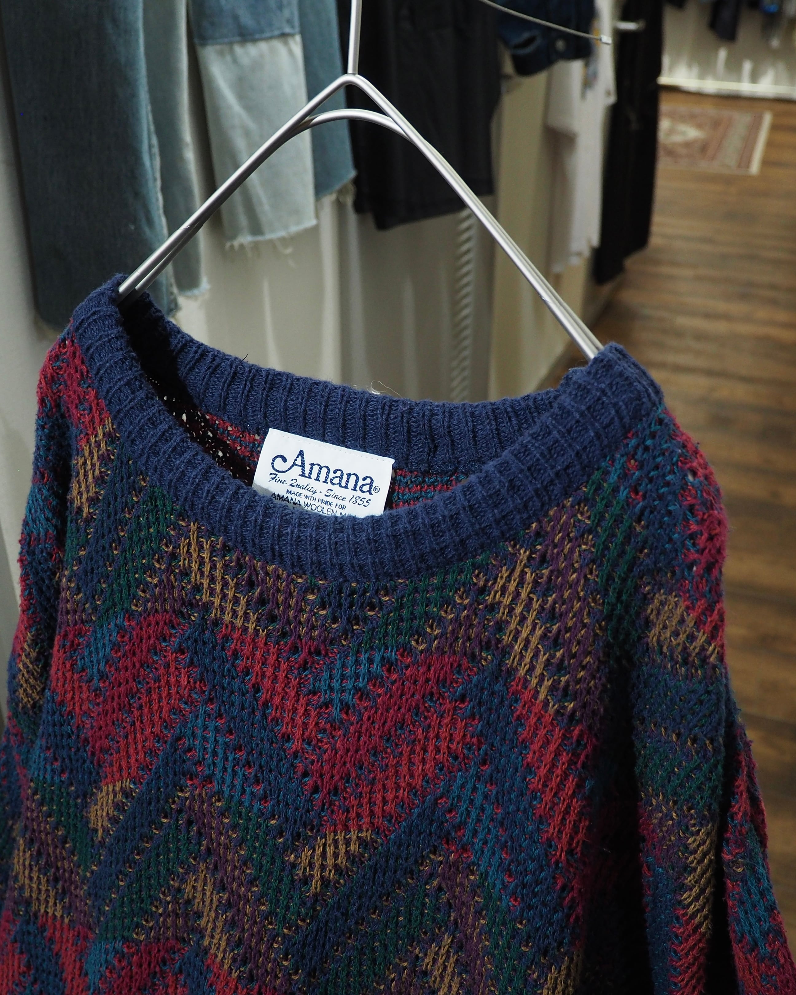 1980 - 90s ” Made in USA - Amana ” Zigzag Weaving Vintage Loose Knit