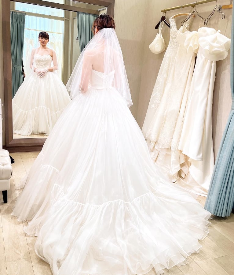 アールイズ WITH A WHITE オーバースカート WITH A WHITE アールイズウェディング オーバースカート