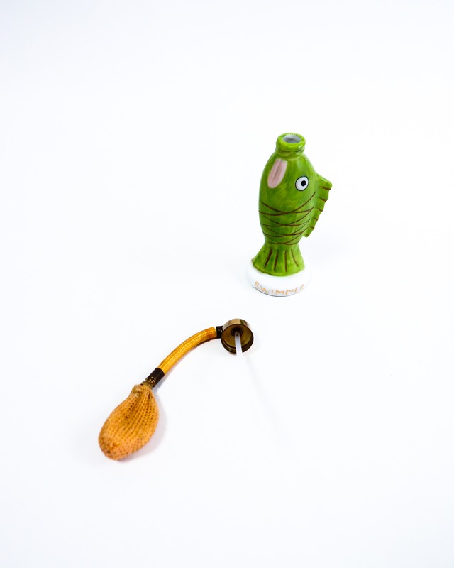 90s Ceramic fish-shaped perfume pump
