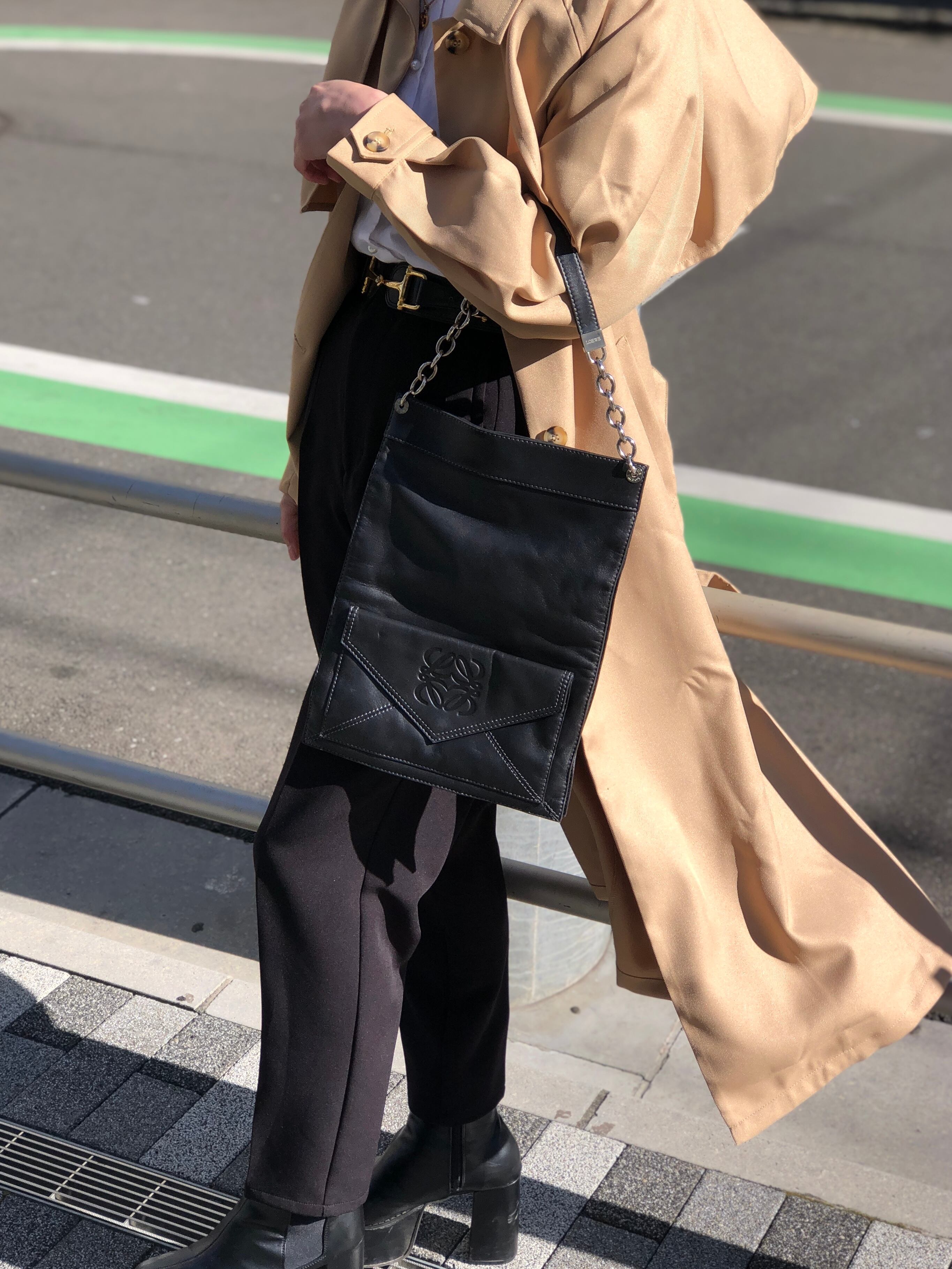 LOEWE ロエベ トートバッグ ブラック アナグラム レザー LOEWE ロエベ トートバッグ ブラック アナグラム レザー