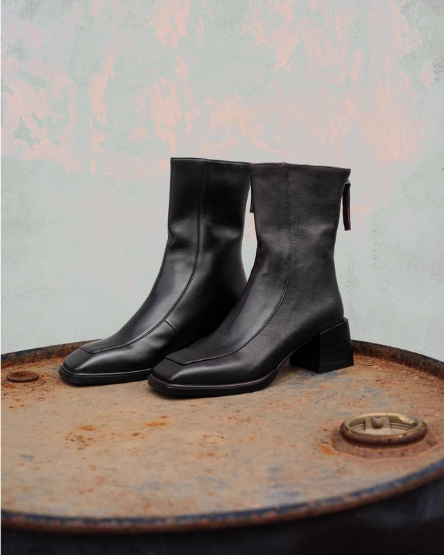 スクエアヒールショートブーツ　G25118