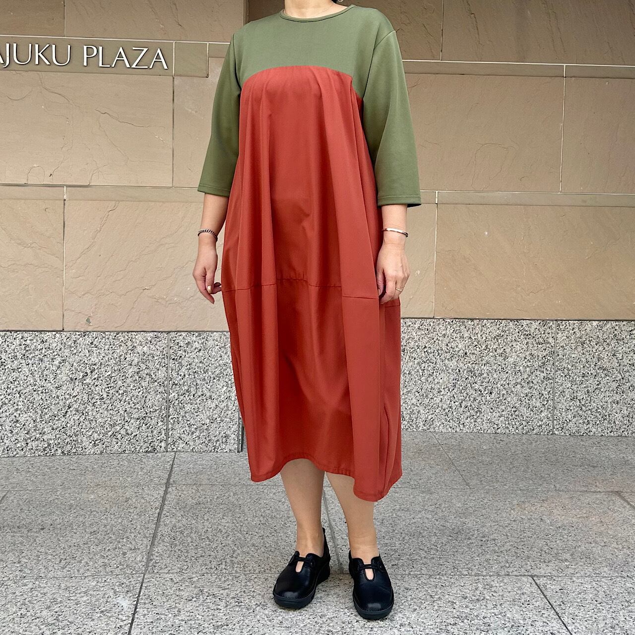 ダンボール×デシン バイカラーコクーンワンピース【245-7114  