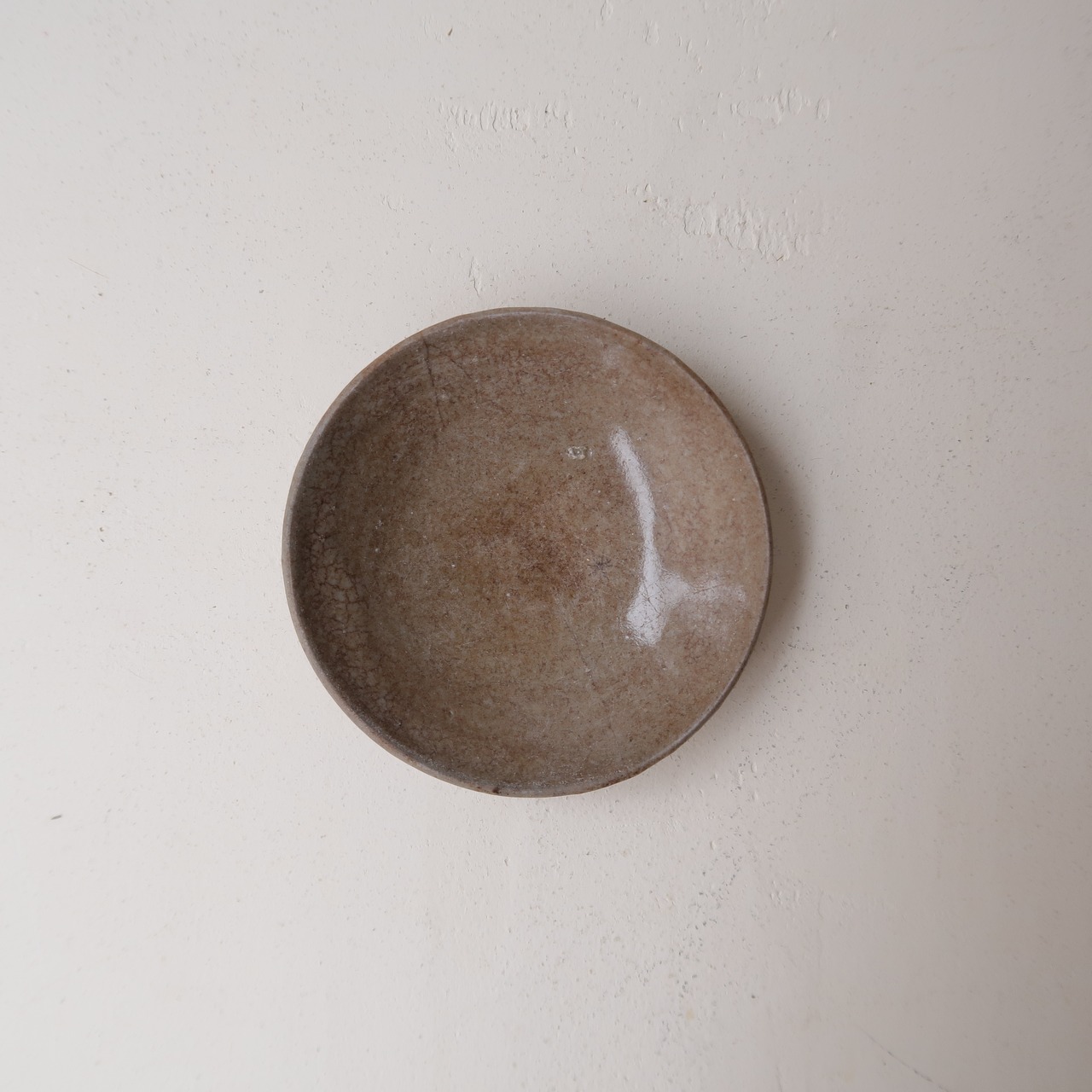 茶色いまんまるの豆皿