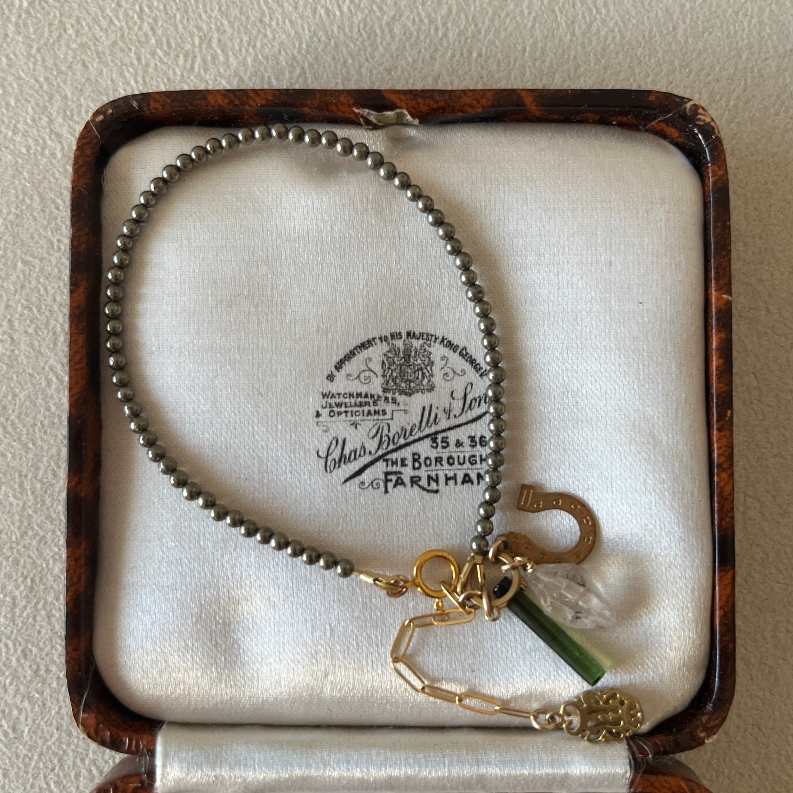 パイライトのチャームブレスレット