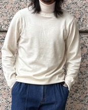 【圧倒的色気】タートルネックニット