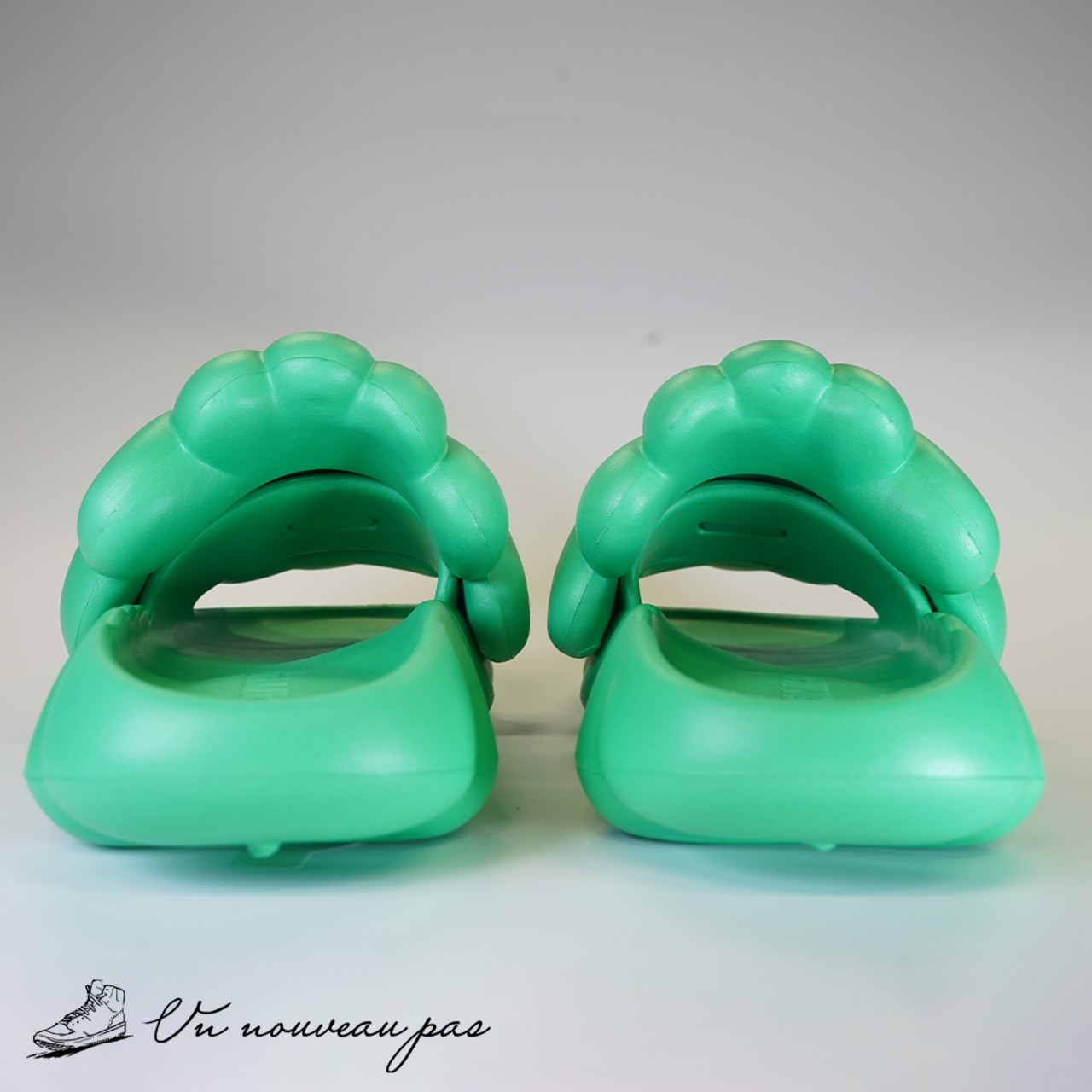 Takashi Murakami Ohana Full-Bloom Slide