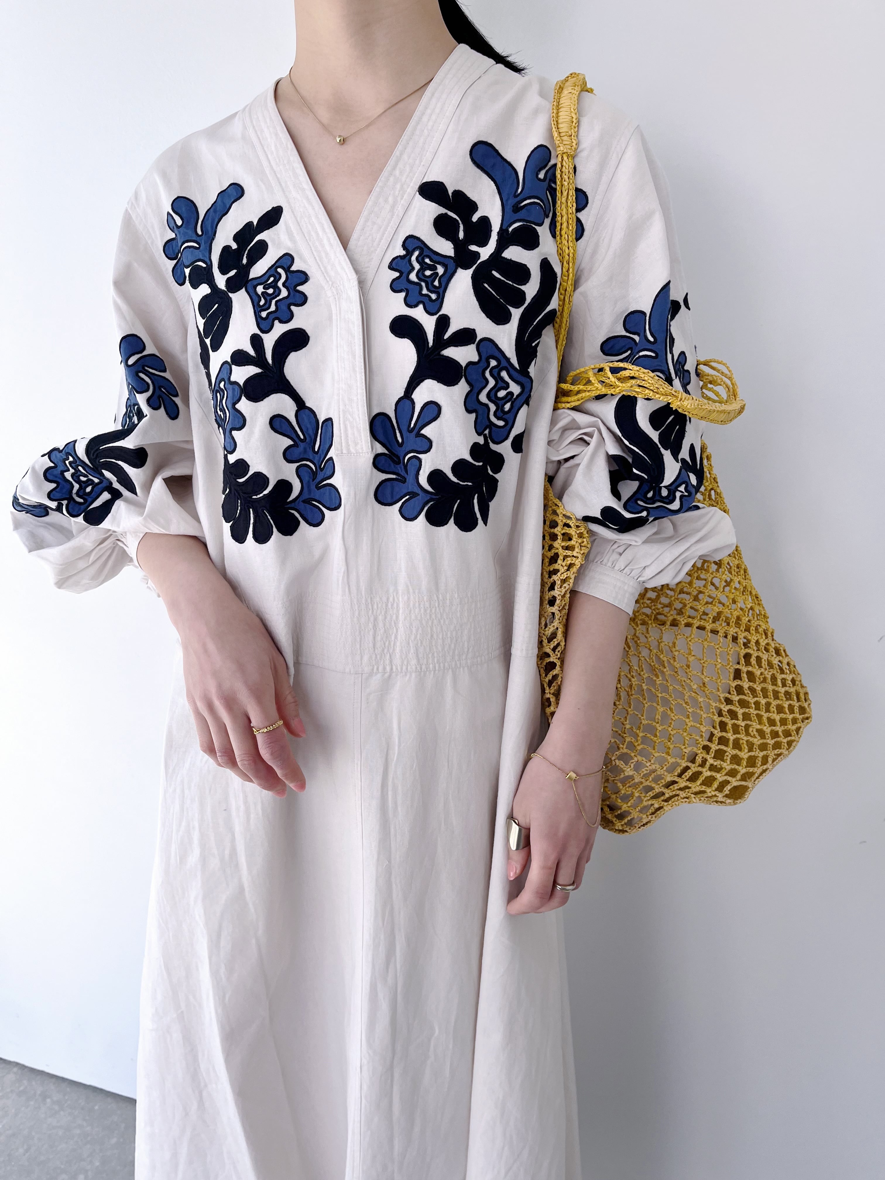 新品Sara mallika Embroidery Dress SARA MALLIKA ZIGZAG EMBROIDERY DRESS