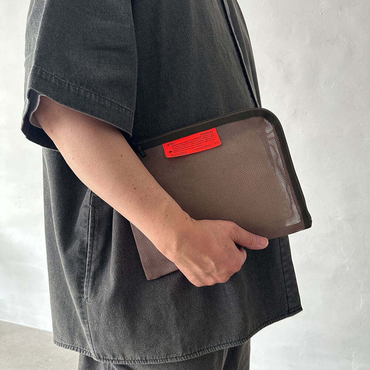 [WEEKENDER] PVC MESH FLAT CASE/BEIGE/フラットポーチ/A5