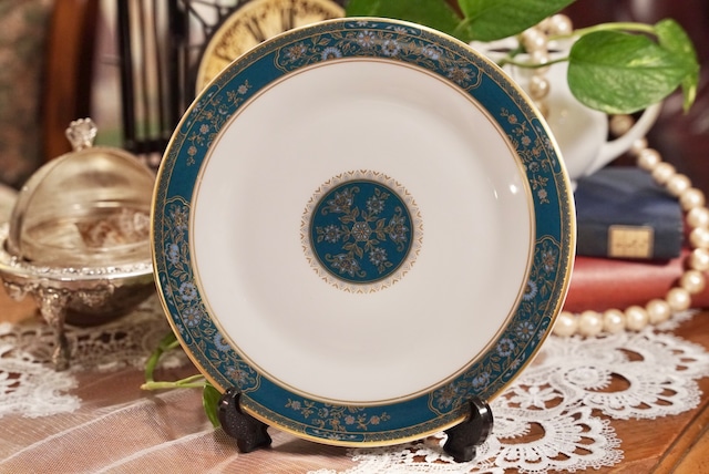 B【Royal Doulton】ロイヤルドルトン CARLYLE（カーライル） プレート